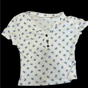 ✨ White and blue butterfly print cotton tee✨